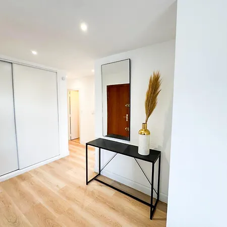 King Size 180x200 - Air Conditioning - Modern Апартаменты