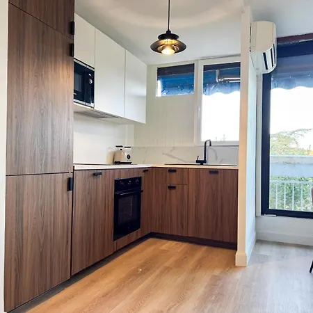 Apartman King Size 180x200 - Air Conditioning - Modern Gréoux-les-Bains